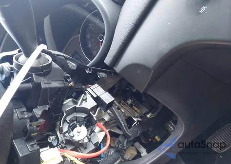 2018 Kia Sportage Lx z USA, uszkodzony, nr VIN KNDPMCAC7J7487946